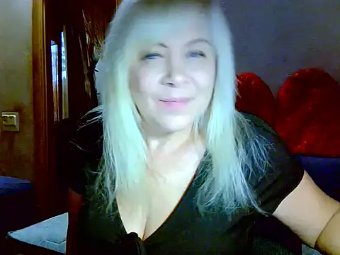 Snapshot of AgoniA7 chatting on 10-24-25, 05:59 AgoniA7 online show from 10-24-25, 05:59