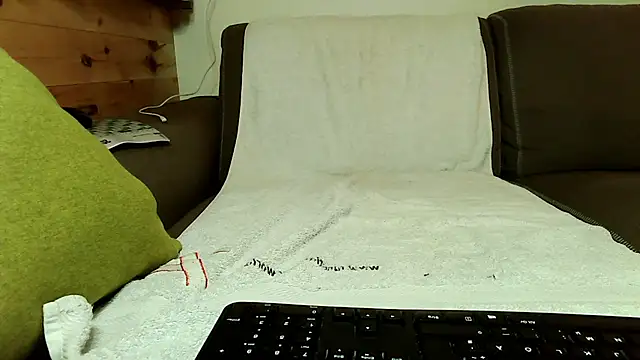 Snapshot of chili_80 chatting on 02-04-26, 07:09 chili 80 online show from 02-04-26, 07:09