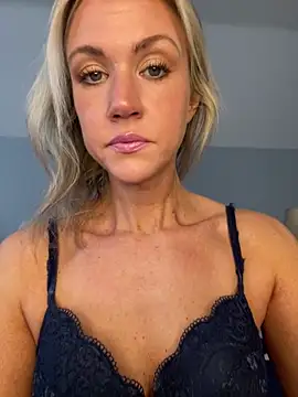 Snapshot of Kay_Cakes chatting on 02-01-25, 06:51 Kay Cakes online show from 02-01-25, 06:51