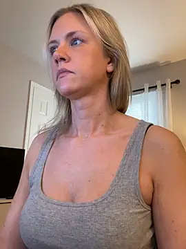 Snapshot of Kay_Cakes chatting on 11-07-25, 07:58 Kay Cakes online show from 11-07-25, 07:58