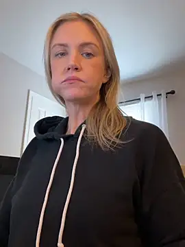 Snapshot of Kay_Cakes chatting on 02-24-26, 08:40 Kay Cakes online show from 02-24-26, 08:40