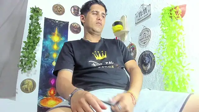 Zack Grey online show from 06-11-26, 03:59