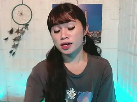 Snapshot of urasian_shirley21 chatting on 04-23-26, 09:06 urasian shirley21 online show from 04-23-26, 09:06