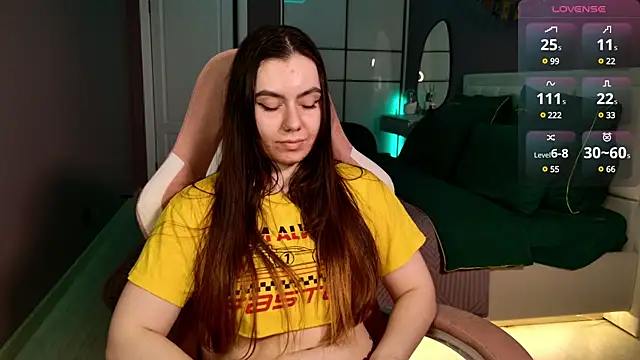 Foxohlove online show from 03-14-25, 03:58