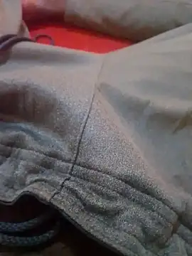 Snapshot of Kentcharming chatting on 10-12-25, 02:27 Kentcharming online show from 10-12-25, 02:27