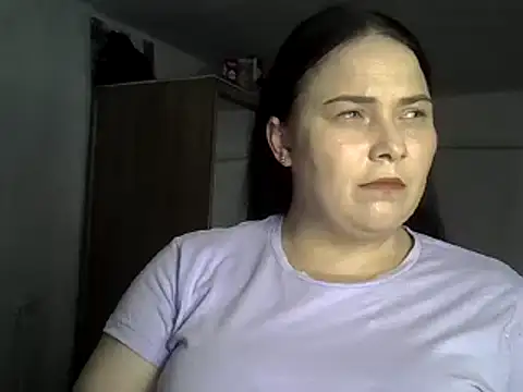 Snapshot of TammyAh chatting on 02-06-25, 09:28 TammyAh online show from 02-06-25, 09:28