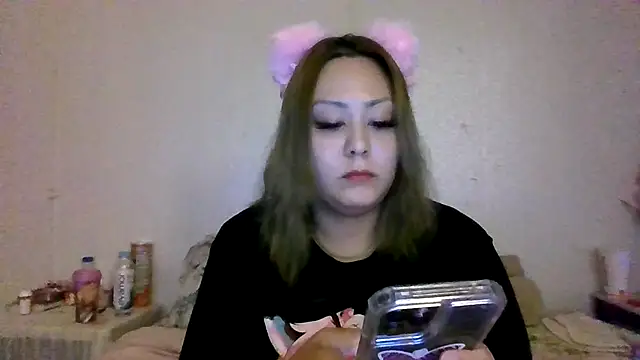 Snapshot of YOUNGFLICKA chatting on 11-23-25, 06:57 YOUNGFLICKA online show from 11-23-25, 06:57