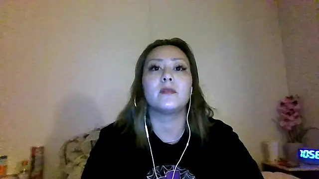 Snapshot of YOUNGFLICKA chatting on 11-26-25, 04:57 YOUNGFLICKA online show from 11-26-25, 04:57