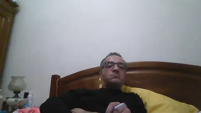 CarlosRocha73 online show from 04-15-26, 10:32
