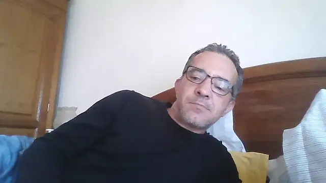 CarlosRocha73 online show from 04-18-26, 11:25