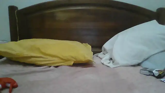 CarlosRocha73 online show from 06-10-26, 11:24