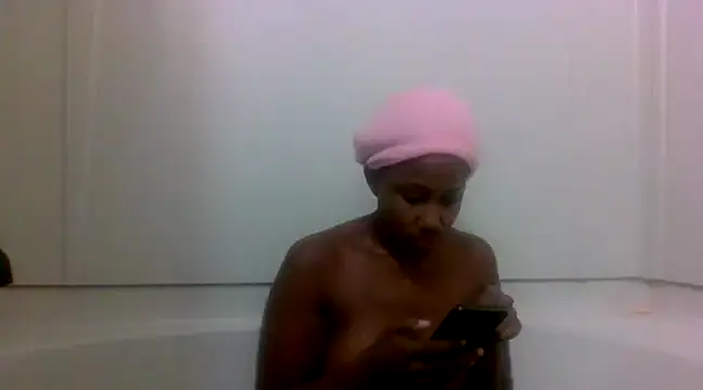 Xochillovemoney2 online show from 12-19-24, 08:56