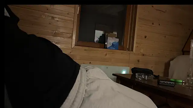 Snapshot of diablocuple chatting on 02-21-25, 11:32 diablocuple online show from 02-21-25, 11:32