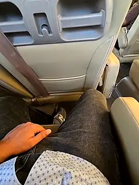 Snapshot of shakir12340 chatting on 09-11-25, 03:23 shakir12340 online show from 09-11-25, 03:23