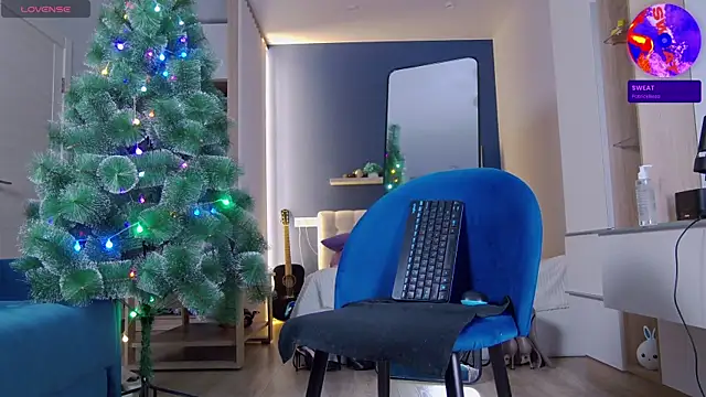 LAUREL HAZEL online show from 01-16-25, 01:27