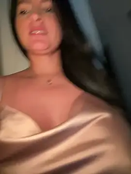 Snapshot of Carolina_Novoa chatting on 03-05-25, 08:21 Carolina Novoa online show from 03-05-25, 08:21