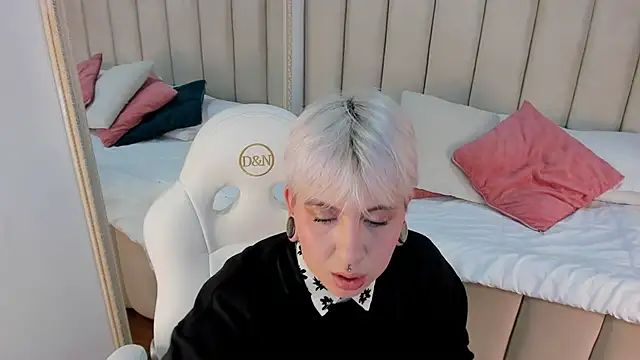 amy ink online show from 09-13-25, 11:32