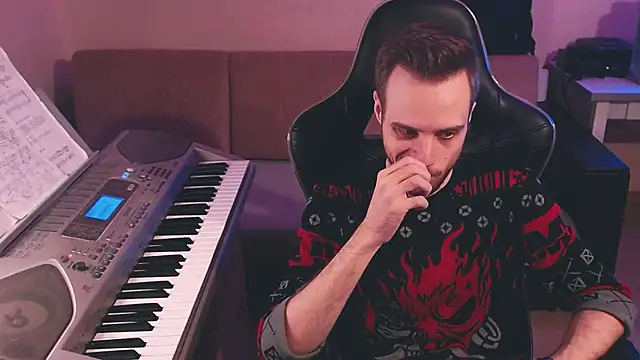 Sweetparker online show from 10-31-25, 03:35