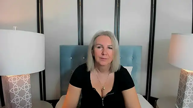 EricaTop online show from 01-19-25, 06:42