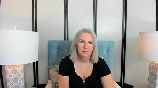 EricaTop online show from 01-26-25, 06:17