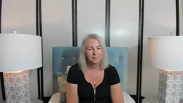 EricaTop online show from 03-17-25, 08:19