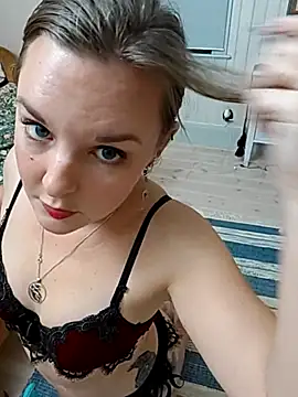 Snapshot of SwedishJennifer chatting on 11-05-25, 08:09 SwedishJennifer online show from 11-05-25, 08:09