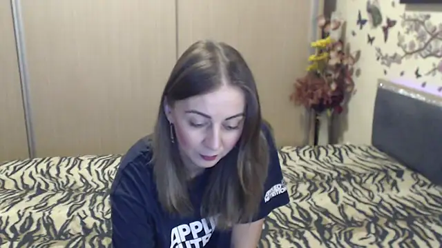Snapshot of MirabelaSweet chatting on 02-13-26, 01:07 MirabelaSweet online show from 02-13-26, 01:07