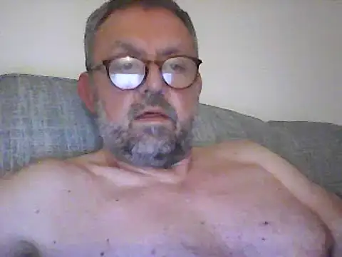 Snapshot of DrewDongle chatting on 01-20-25, 08:29 DrewDongle online show from 01-20-25, 08:29