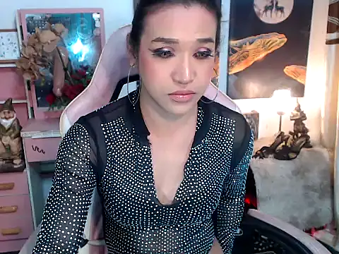 Snapshot of AsianMariaTs chatting on 11-25-25, 05:02 AsianMariaTs online show from 11-25-25, 05:02