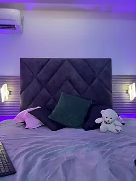 Zafira Alabi online show from 03-20-26, 04:45