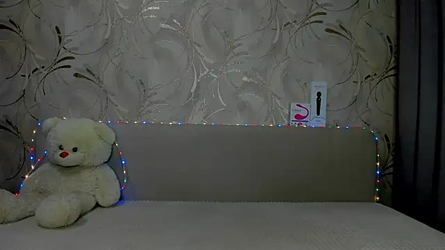 Snapshot of Malika_Lisan chatting on 02-05-25, 12:20 Malika Lisan online show from 02-05-25, 12:20