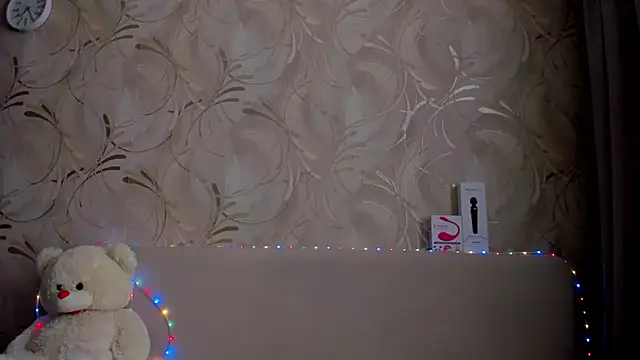 Snapshot of Malika_Lisan chatting on 03-13-25, 09:43 Malika Lisan online show from 03-13-25, 09:43