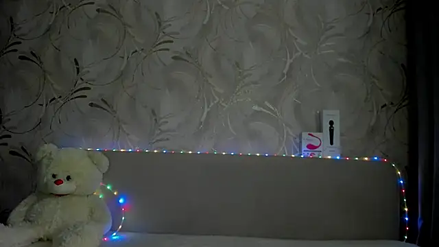 Snapshot of Malika_Lisan chatting on 03-21-25, 10:06 Malika Lisan online show from 03-21-25, 10:06