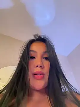 adrianalobo online show from 02-11-25, 04:44