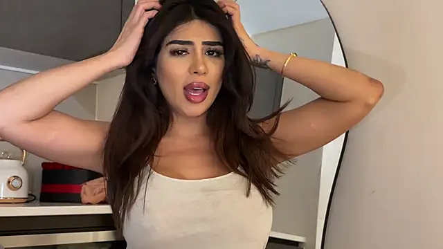 Snapshot of ArabicBarbie chatting on 04-28-26, 11:21 ArabicBarbie online show from 04-28-26, 11:21