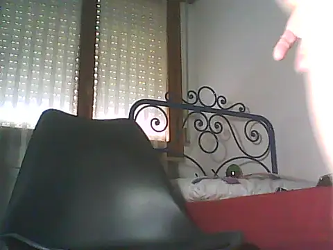 Snapshot of Moro_ra chatting on 06-20-26, 11:46 Moro ra online show from 06-20-26, 11:46