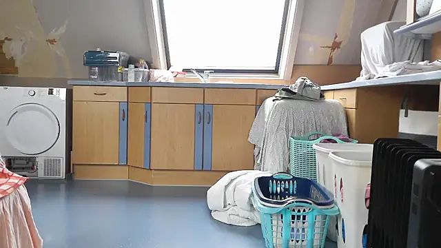 SexyAmanda32 online show from 04-05-26, 10:23