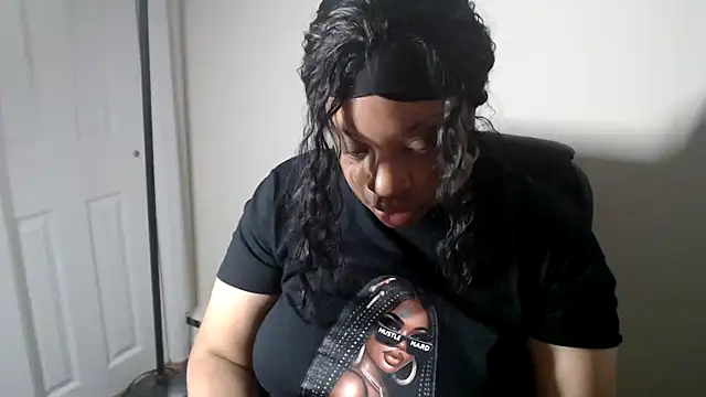 Sexymona1218 online show from 03-15-26, 09:43