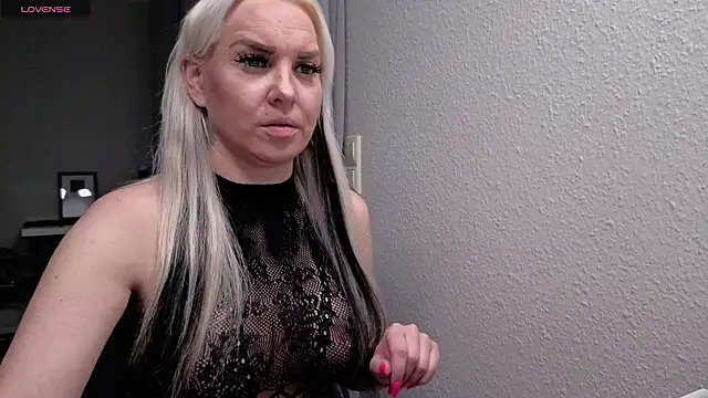 MIA-XXX online show from 02-02-26, 07:18