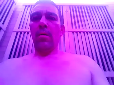 Snapshot of dick81 chatting on 03-31-26, 09:15 dick81 online show from 03-31-26, 09:15