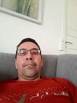 Snapshot of dick81 chatting on 04-07-26, 10:15 dick81 online show from 04-07-26, 10:15