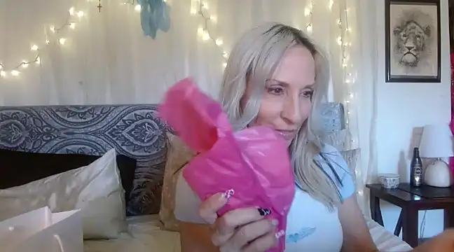 Sweet-Ginger online show from 03-15-25, 11:17