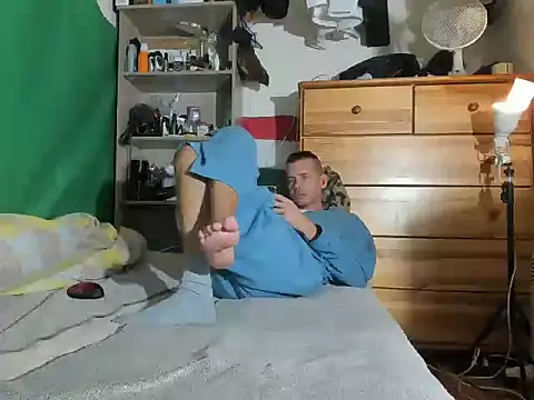 Snapshot of viraglaci18@xh chatting on 10-23-25, 10:08 viraglaci18xh online show from 10-23-25, 10:08