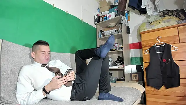 Snapshot of viraglaci18@xh chatting on 11-05-25, 03:34 viraglaci18xh online show from 11-05-25, 03:34