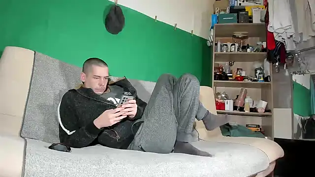 viraglaci18xh online show from 02-07-26, 05:55