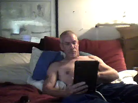 Snapshot of Biknight chatting on 02-18-25, 02:59 Biknight online show from 02-18-25, 02:59