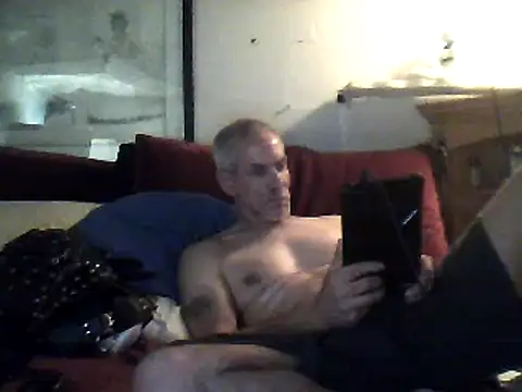 Snapshot of Biknight chatting on 02-19-25, 06:22 Biknight online show from 02-19-25, 06:22