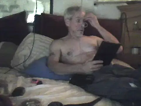 Snapshot of Biknight chatting on 03-14-25, 07:48 Biknight online show from 03-14-25, 07:48