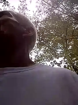 Snapshot of Biknight chatting on 09-25-25, 05:38 Biknight online show from 09-25-25, 05:38