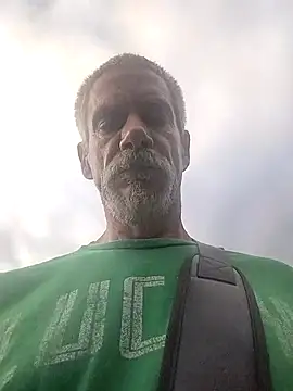 Snapshot of Biknight chatting on 10-07-25, 09:34 Biknight online show from 10-07-25, 09:34